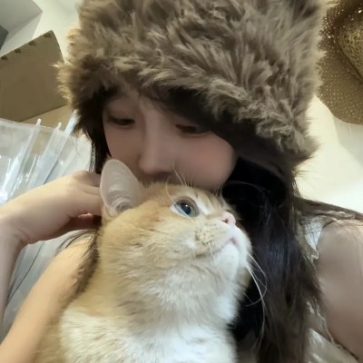左撇子女人